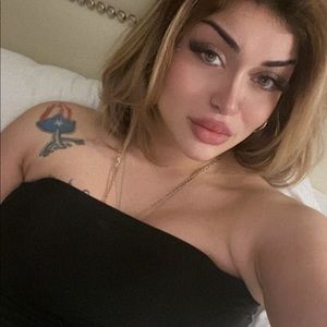 Meet your Posher, Gabriella